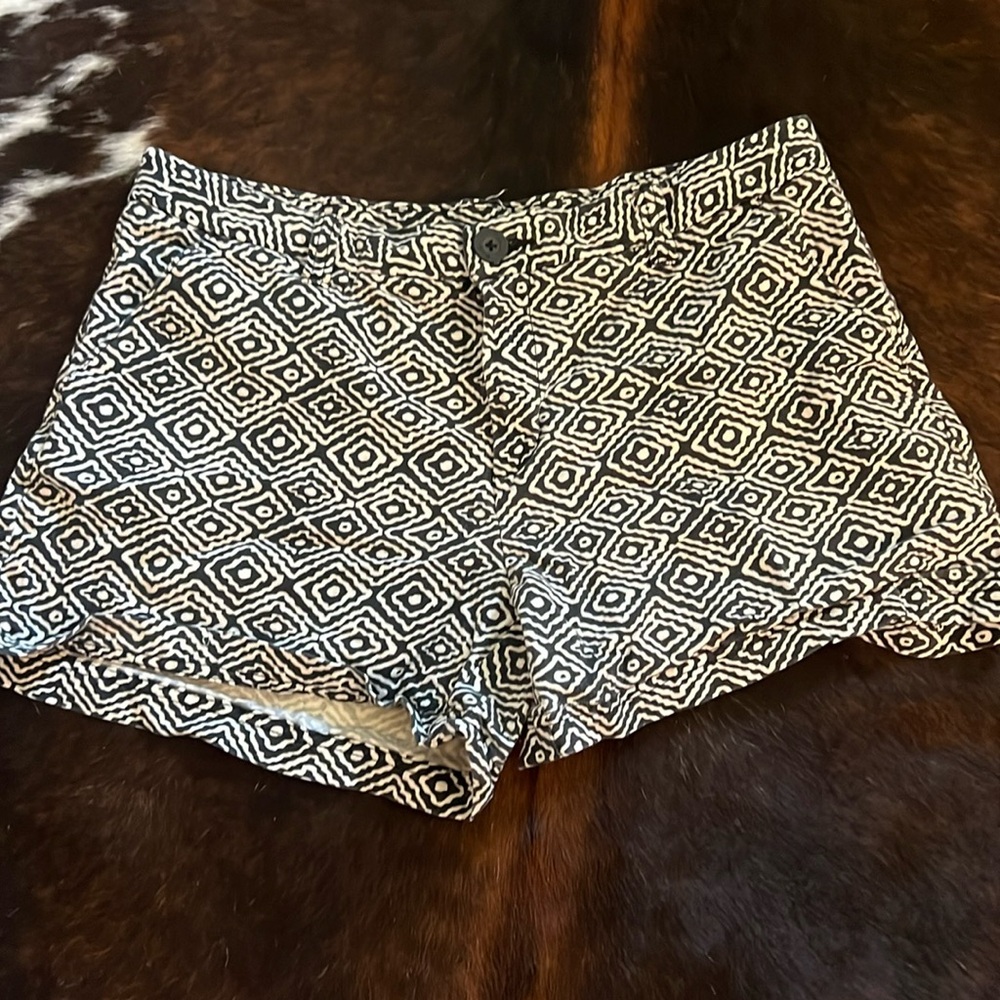 BCG pattern shorts SIZE 10